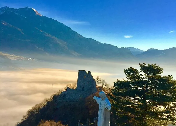 Gesamte Schloss Wartenstein Mit Allen 10 Zimmern Mit Bad Und Dem Restaurant Villa *