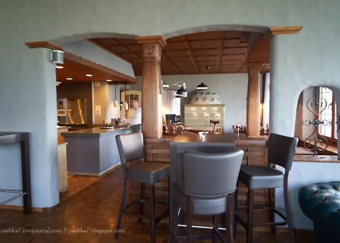 Villa Gesamte Schloss Wartenstein Mit Allen 10 Zimmern Mit Bad Und Dem Restaurant *